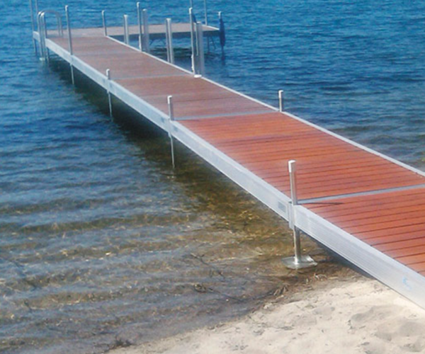 Hewitt Classic Dock