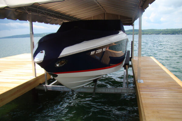 SS House Boat Lift