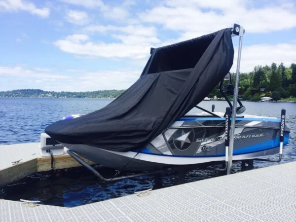 SWIFTSHIELD Hydraulic Boat Cover